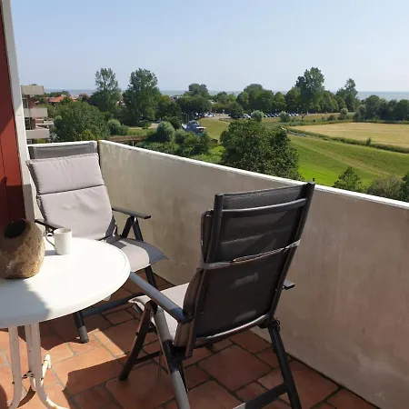 Apartment Tief 10 7